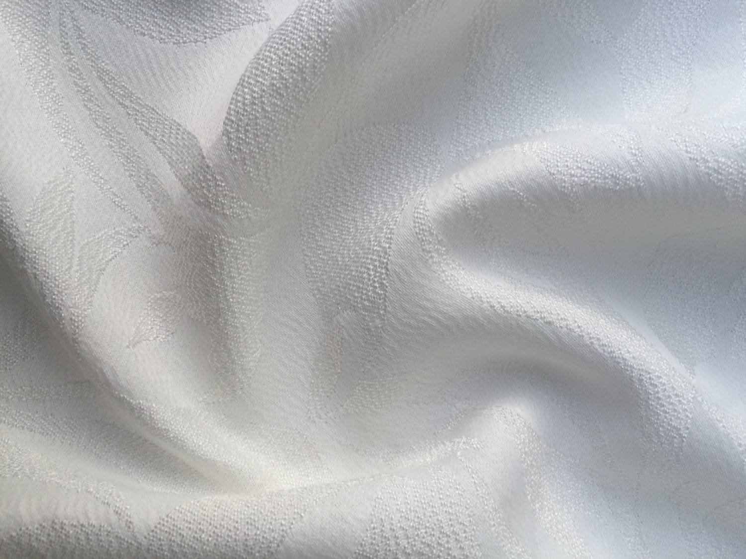 https://apcfabrics.com/cdn/shop/products/56-white-100-lyocell-tencel-floral-jacquard-fabric-woven-by-the-yard-breathable-fabrics-drapey-imported-from-etsy-apc-silk-satin_469_1024x1024@2x.jpg?v=1586445973