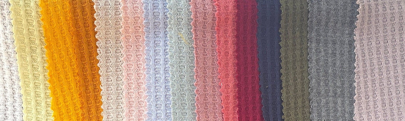 waffle knit fabric : 200 gsm, 100% Polyester, Dyed, Circular terry