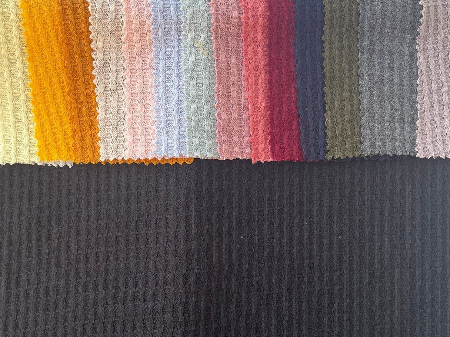waffle knit fabric : 200 gsm, 100% Polyester, Dyed, Circular terry